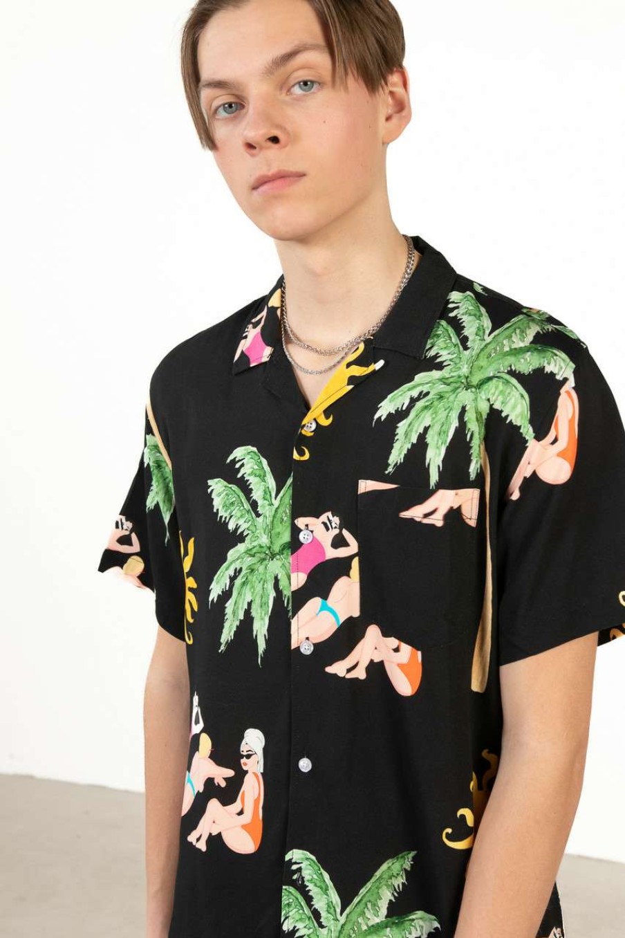 Men * | Prefential Price Beach Babes Black Hawaiian Shirt