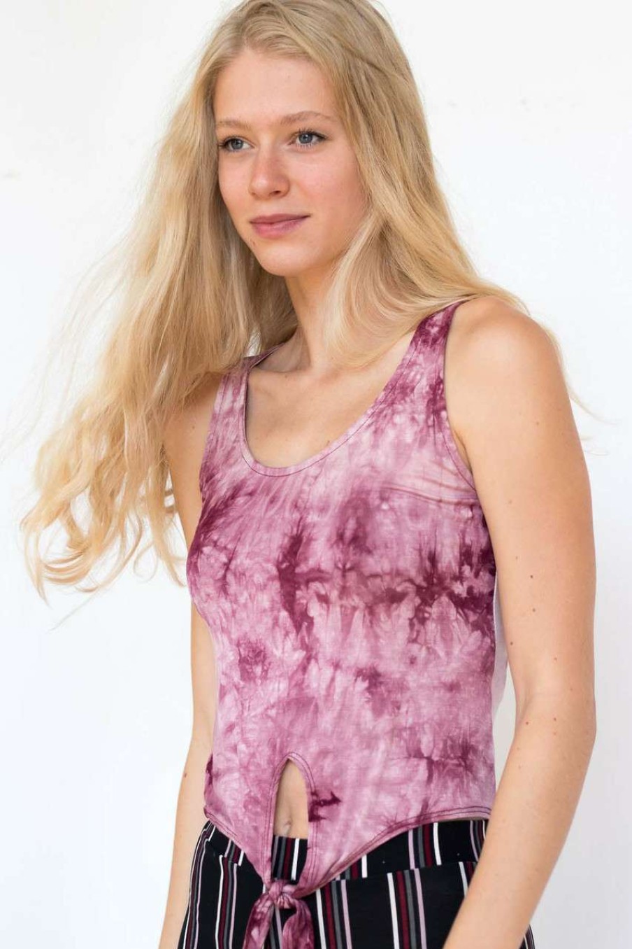 Women * | Special Offer Burgundy Tie Dye Tie Waist Tank