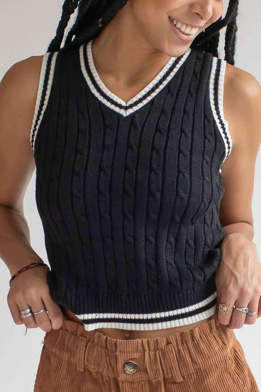 Women * | Limited Edition Black Contrast Trim Sweater Vest