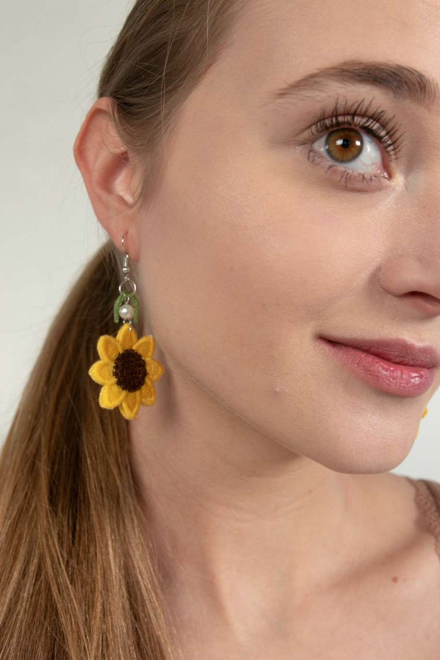 Accessories * | On Discount Hanging Sunflower Earrings