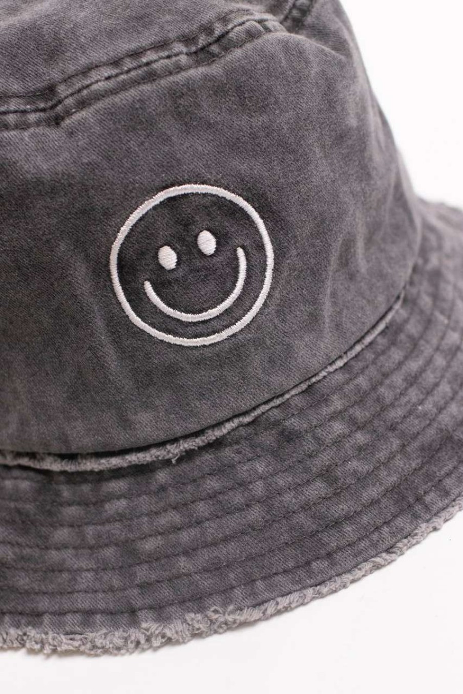 Accessories * | Special Offer Smiley Face Embroidered Black Frayed Brim Bucket Hat